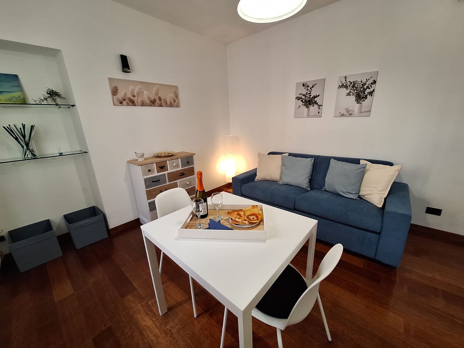 La Dolce Vita living room